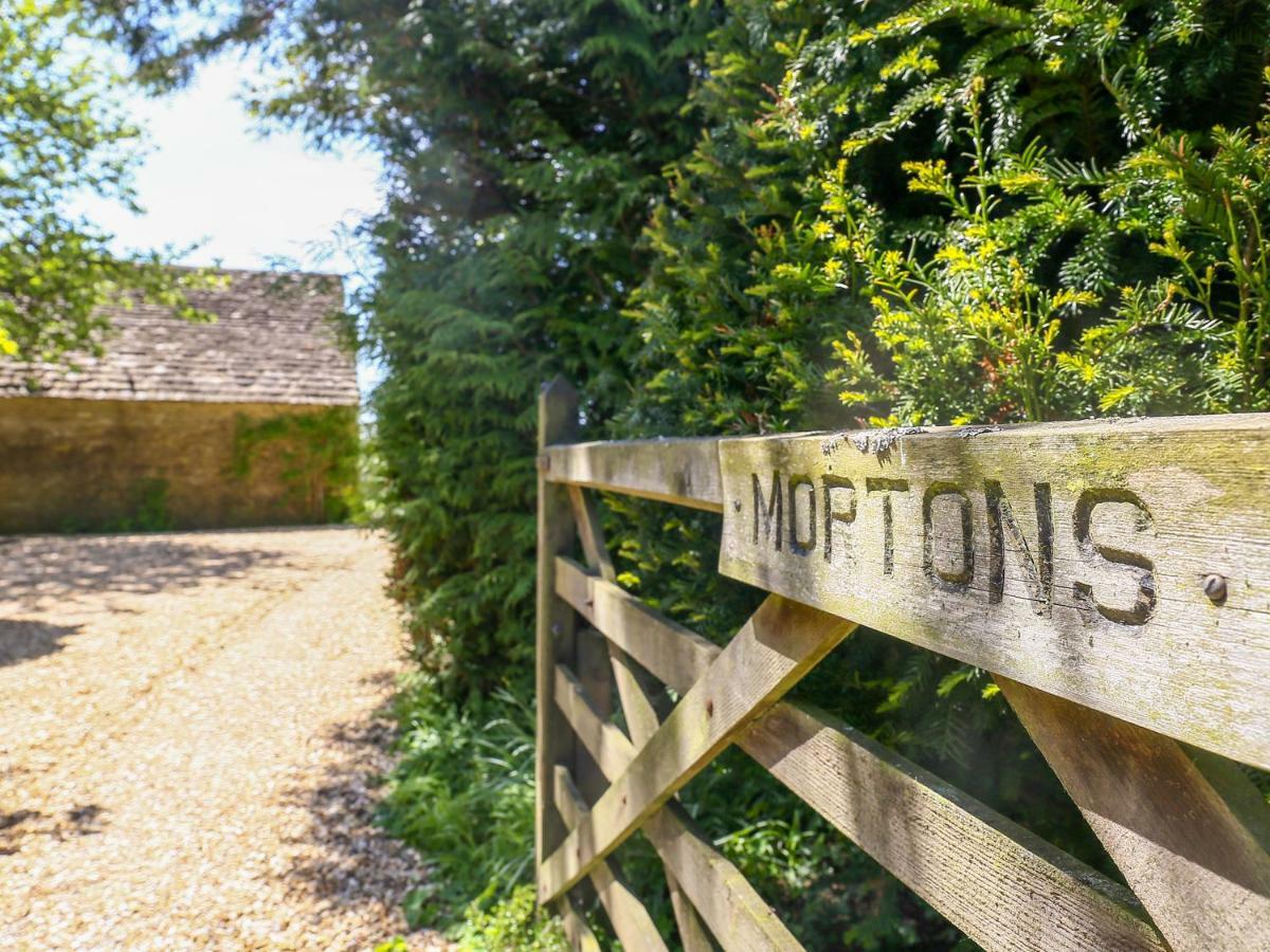 The Lodge At Mortons Malmesbury Exteriér fotografie