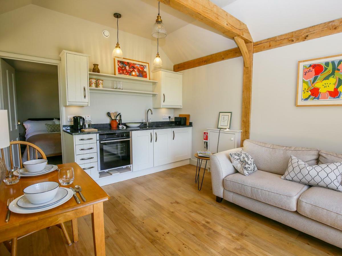 The Lodge At Mortons Malmesbury Exteriér fotografie